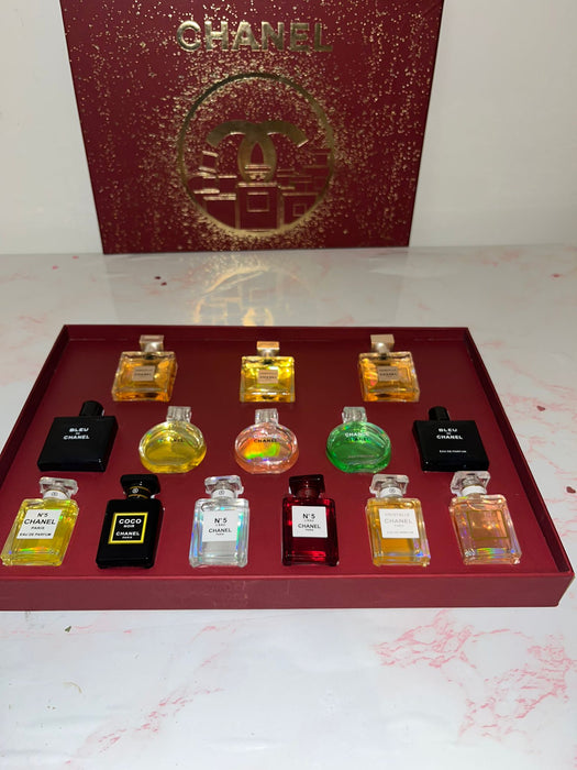 Chanel Fourteen-Piece Set