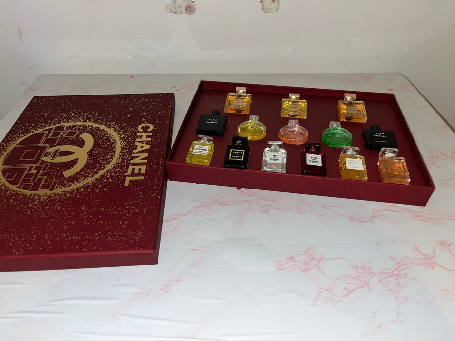Chanel Fourteen-Piece Set